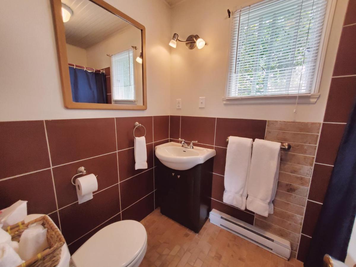 Les Petits Studios Du Bord De L'Eau Saint-Joseph-de-la-Rive Eksteriør bilde
