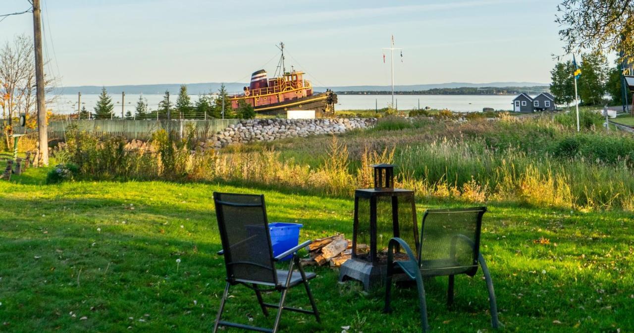 Les Petits Studios Du Bord De L'Eau Saint-Joseph-de-la-Rive Eksteriør bilde