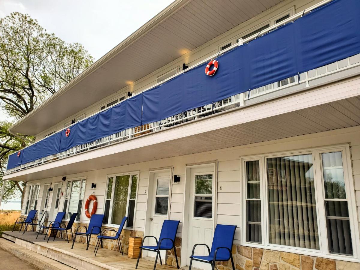 Les Petits Studios Du Bord De L'Eau Saint-Joseph-de-la-Rive Eksteriør bilde